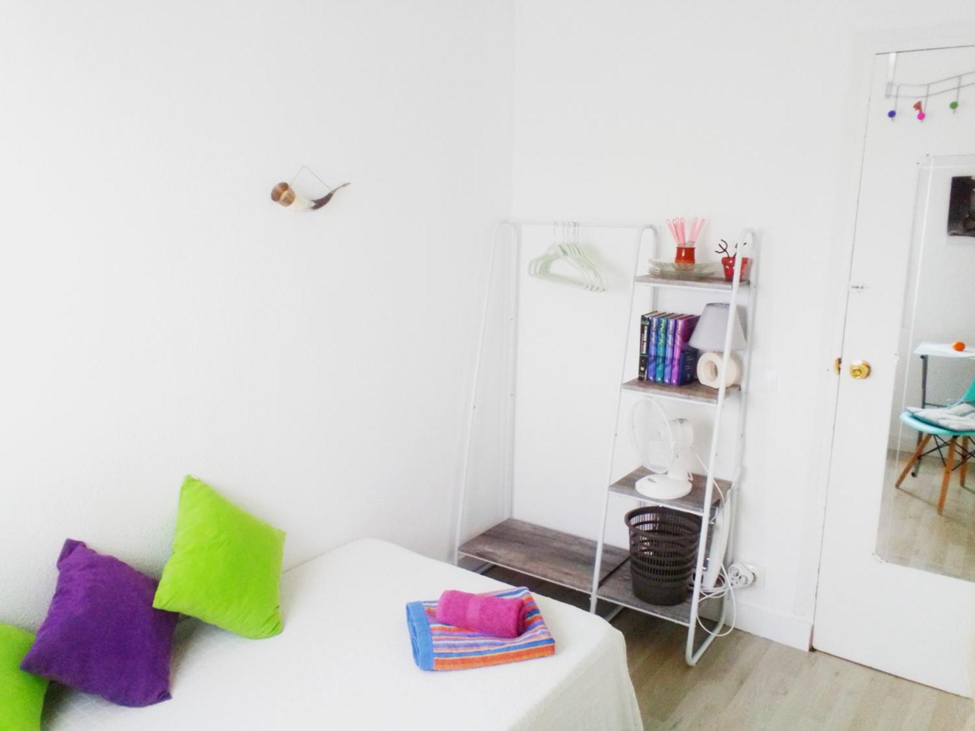 Monte Santa Barbara Justo En Frente De Usted En Un Dormitorio Privado Y Acogedor Apartment San Vicente Raspeig Bagian luar foto